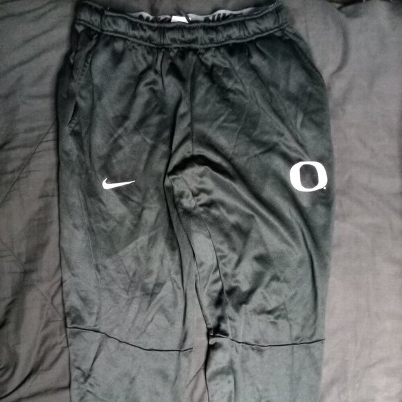 Nike Therma-Fit Oregon Ducks Tapered Sweat Pants Joggers Trainers - Picture 2 of 8
